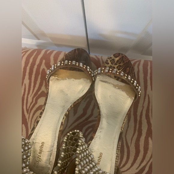 Elegant Rhinestone Embellished Zigi SoHo Heels - Picture 6 of 11